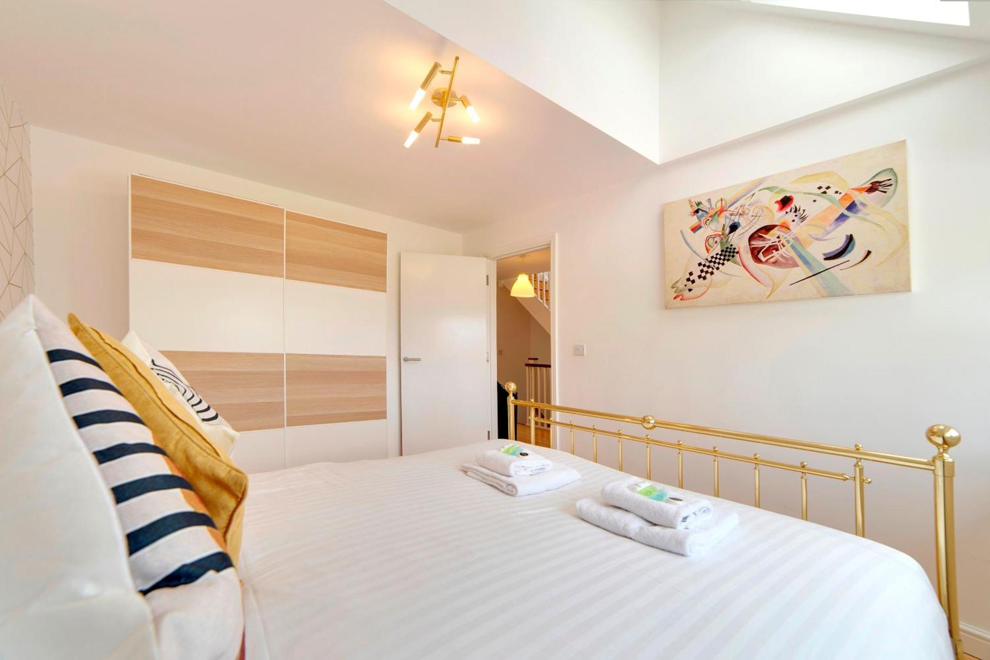 Pass The Keys 49 Byron Square Modern And Spacious 3 Bed Home With Free Parking CBG Exterior foto