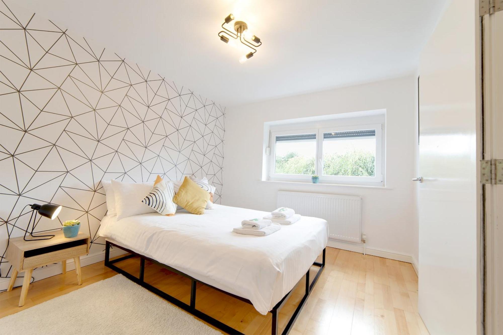 Pass The Keys 49 Byron Square Modern And Spacious 3 Bed Home With Free Parking CBG Exterior foto